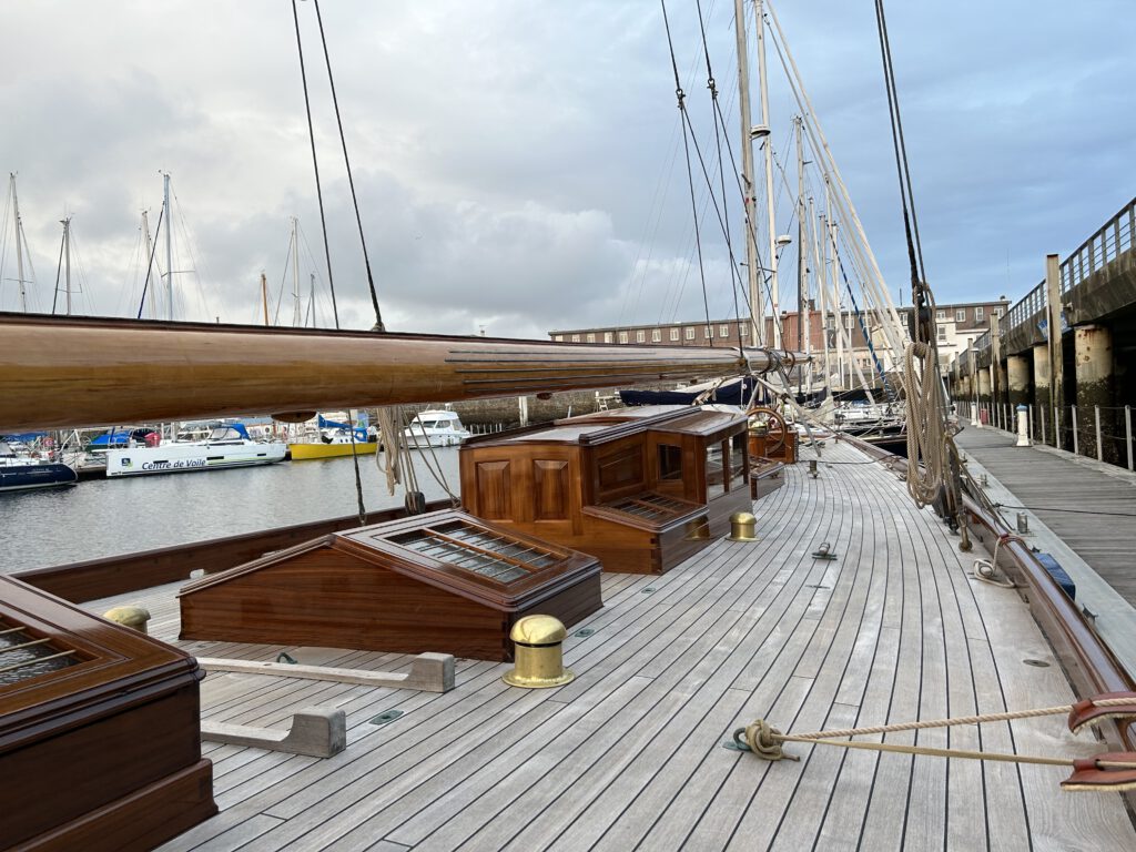 Beratungspakete Deck einer historischen Segeljacht